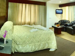 Pearl Regency
