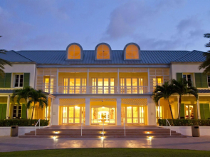 Lighthouse Pointe at Grand Lucayan