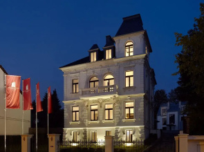 Boutique Villa am Ruhrufer Retreat