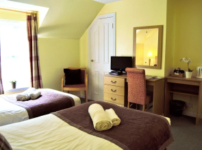 The Bridge of Cally Hotel