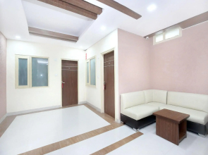 OYO 10891 Hotel Starwood