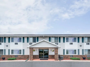 Super 8 Tomah Wisconsin
