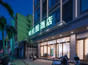 Plato hotel