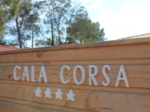 Villas CALA CORSA - 3 et 4 Chambres CALA ROSSA Porto-Vecchio - Villas entièrement Climatisées à 5 minutes à pied de la plage Cala Rossa