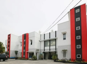 RedDoorz Plus Syariah @ Polamas Andalas