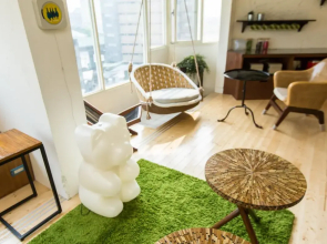 Mr Lobster's Secret Den Design Hostel