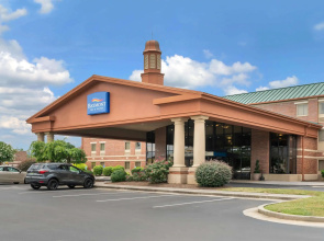 Baymont by Wyndham Knoxville/Cedar Bluff