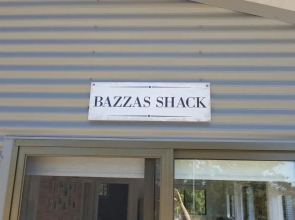 Relax Break - Bazza's Shack
