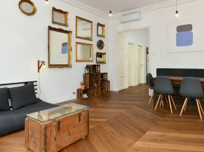 Large Central Apartments Dohány