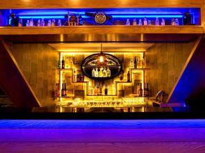 End Glory Hotel