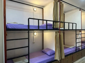 White Beach Hostel