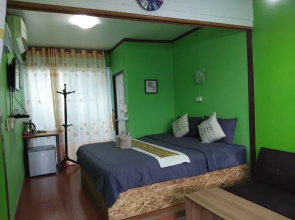 Thong Hug House Resort