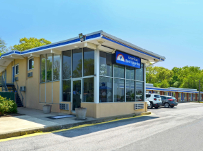 Americas Best Value Inn Smithtown Long Island