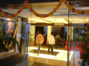 loharkar  family hotel