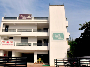 Hotel White Pearl by OYO Rooms