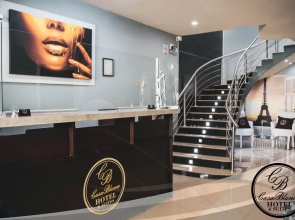 Hotel Casa Blanca & Suites