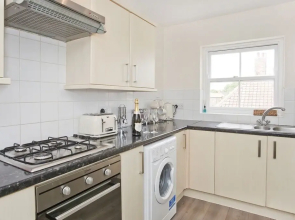 Saint Lawrence Apartment 2