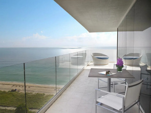 Отель Grand Beach Hotel Surfside West