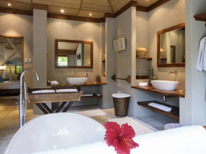 Denis Private Island