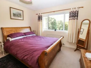 Lower Lane House