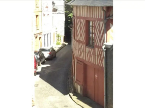 Maison de ville Lumineuse et Charmante