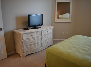 2312 Country Club Drive - 2 Bed + Den