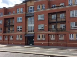 2 Bedroom Apartment 15 Minutes From City Centre