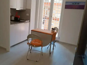 Vatican tiny house by Gialel