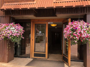 River Club 306 2 Bedroom Condo by Alpine Lodging Telluride