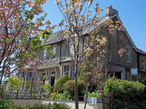 Brookside Villa B&B