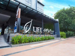 The Life Styles Hotel Surabaya