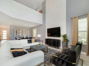 Villa W/private Pool &themed Rooms, Near Disney!