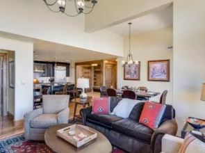 Edgemont 2707 - Luxury Ski-in Ski-out Condo