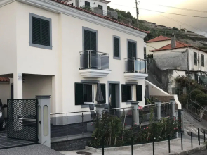 House With 3 Bedrooms in Câmara de Lobos, With Wonderful sea View, Furnished Terrace and Wifi - 200 m From the Beach