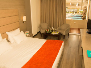 Napa Plaza Hotel - Adults Only