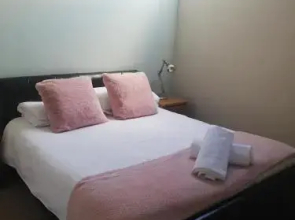 Newton House Apartment