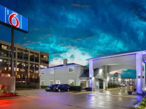 Motel 6 Houston, TX – I-10 West