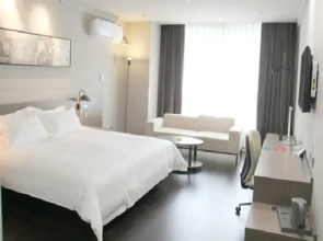 Jinjiang Inn Select Taizhou Medication City