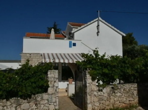 Apartment Ivo- 30m from the beach