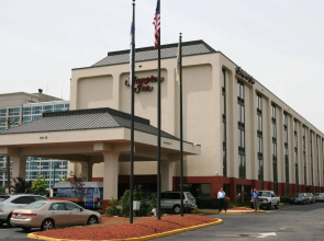 Holiday Inn Express Newark Airport Elizabeth by IHG