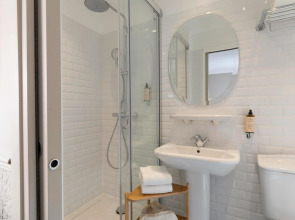 Artemisia Montmartre