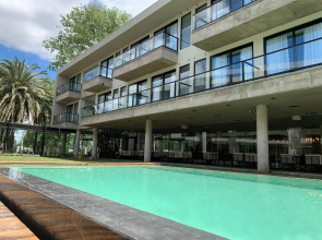 La Urumpta Hotel, AKEN MIND