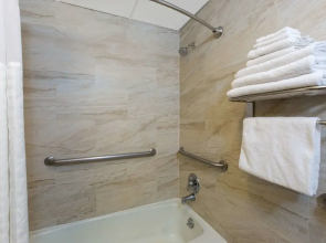 Americinn Hotel La Crosse - Riverfront