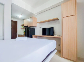 Best Price And Homey Studio Transpark Bintaro Apartment
