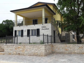 Villa Aurelia Haus1 in Porec mit Garten