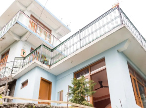 OYO 13881 Home Majestic Hill View 1BHK Naddi