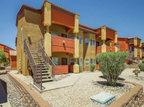 Mesquite Condo w/ Community Pool & Hot Tub!