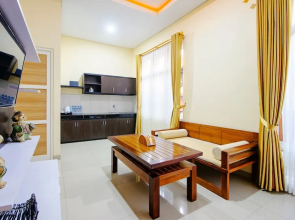 OYO 2010 Dalem Jongke Homestay