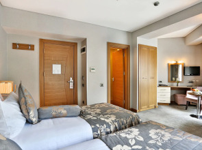 Momento - Special Class