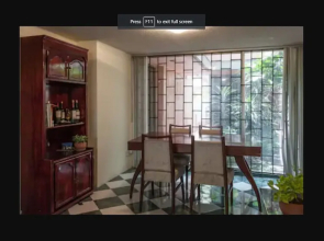 Nice big and Cozy Room in Front of Park Near Cafes and Malls